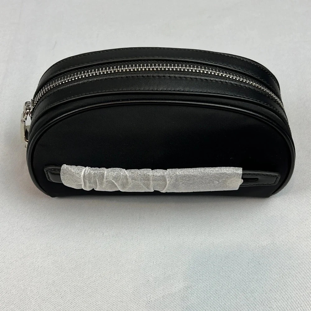 NWOT Cartwright The Clam Luxury Lockable Bag - Picture 2 of 11